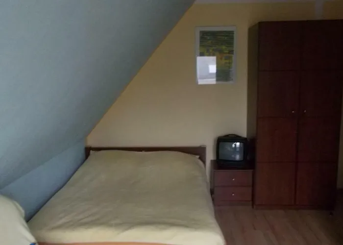 Pod Brzegiem 民宿 *